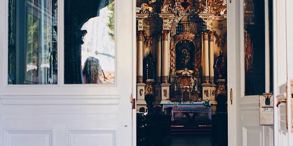 altar-architecture-building-2086838